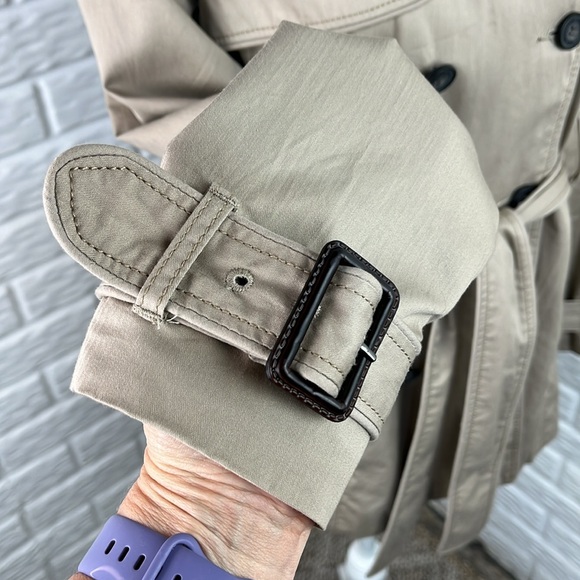 AMERICAN EAGLE OUTFITTERS TRENCH COAT TAN WITH STRIPES 100% Cotton Size Medium - Picture 7 of 16